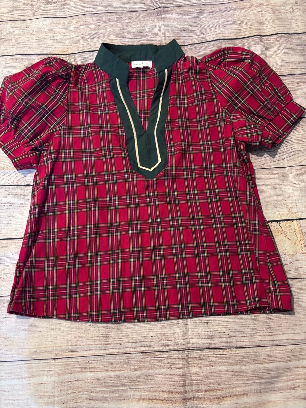 entro Red Plaid Short-Sleeve Blouse with Dark Green Trim - Picture 6 of 6